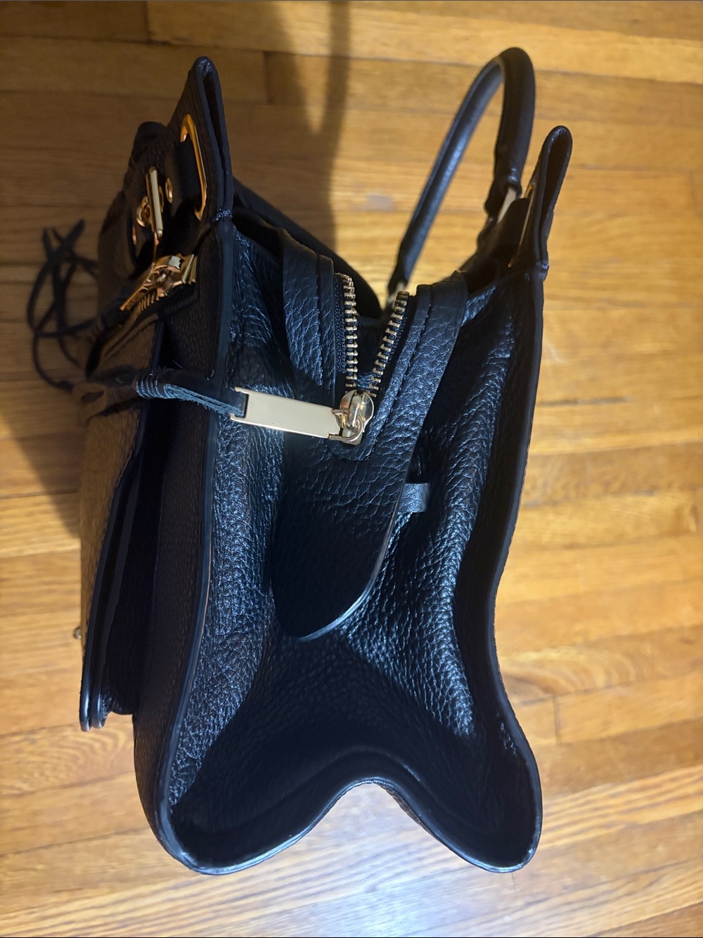 Rebecca Minkoff Pebbled Black Leather Handbag W/ Crossbody Strap & Gold Hardware - Picture 13 of 15